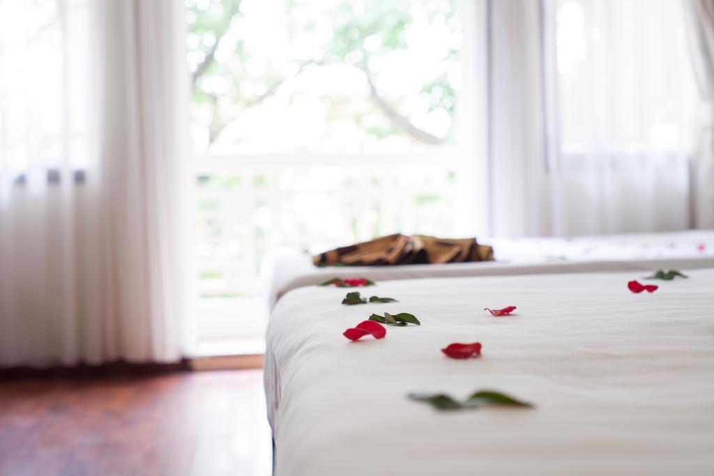 Asia Palace Hotel Hanoi Kültér fotó